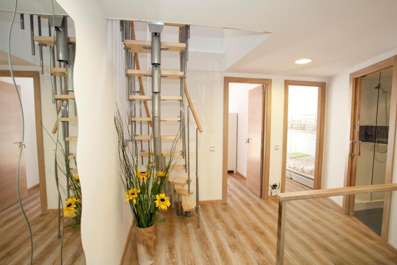 Coroleu House Barcelona Hostel ภายนอก รูปภาพ