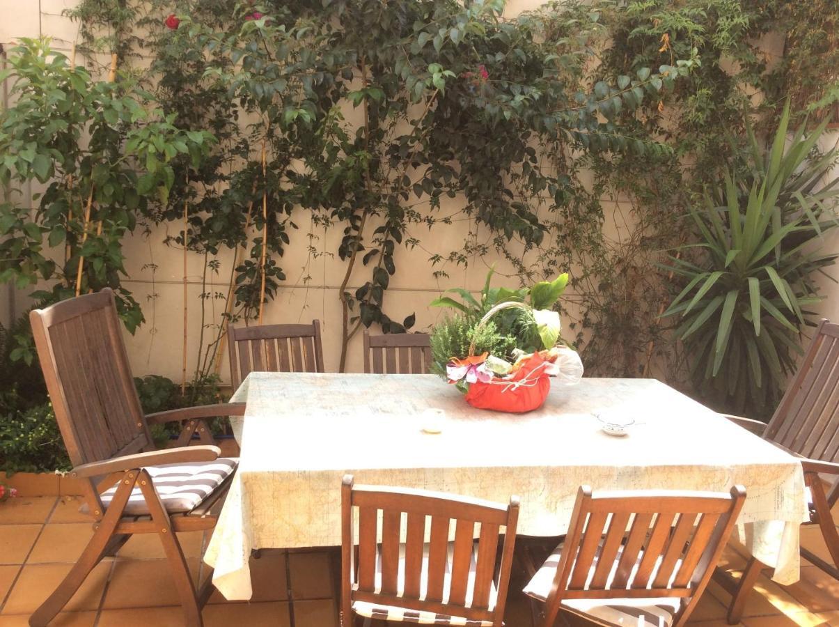 Coroleu House Barcelona Hostel ภายนอก รูปภาพ